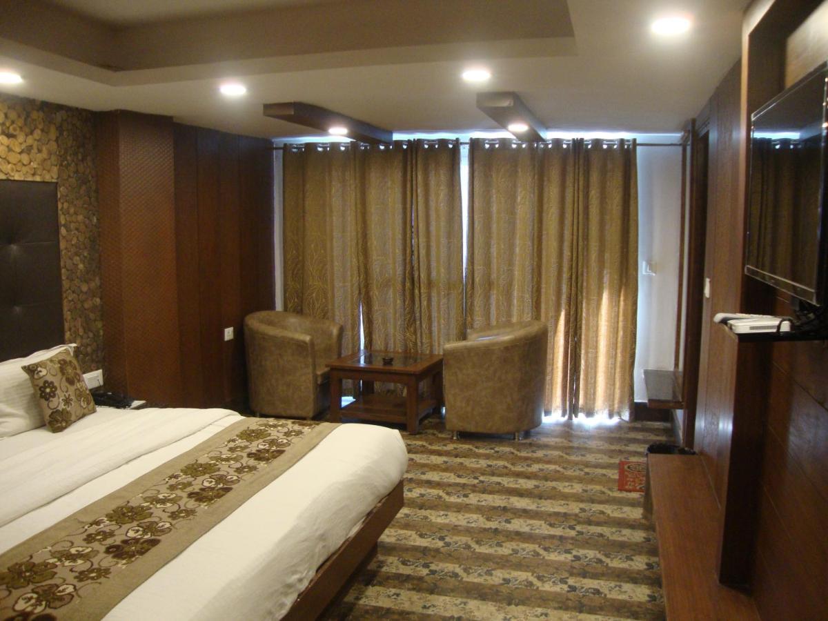 Hotel Hamers International Масурі Екстер'єр фото